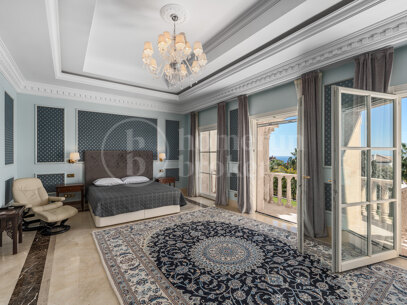 Villa Sinfonía - Lyxig neoklassisk egendom med panoramautsikt över havet i Sierra Blanca