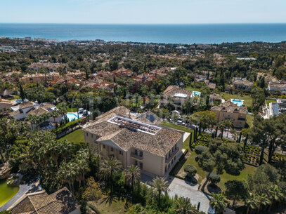 Villa Sinfonía - Lyxig neoklassisk egendom med panoramautsikt över havet i Sierra Blanca