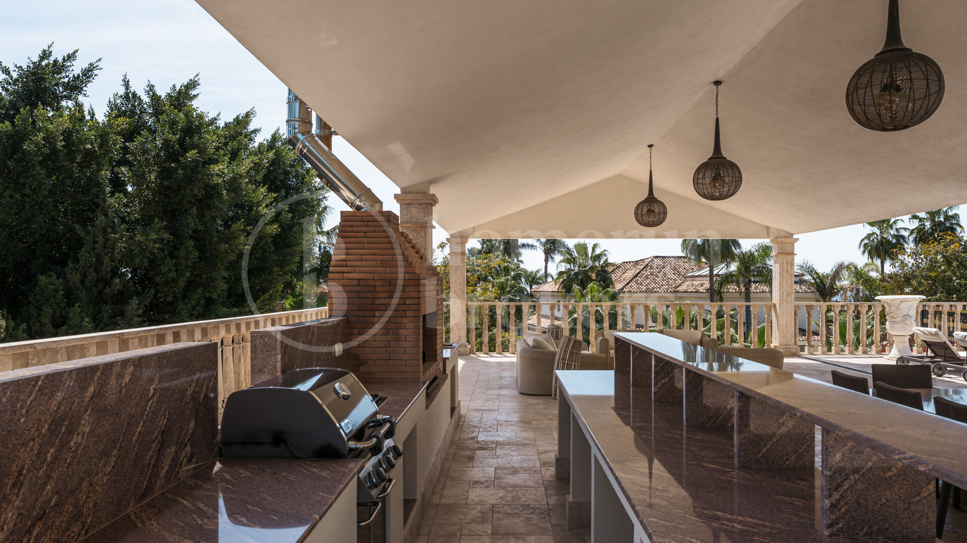 Villa Sinfonía - Lyxig neoklassisk egendom med panoramautsikt över havet i Sierra Blanca