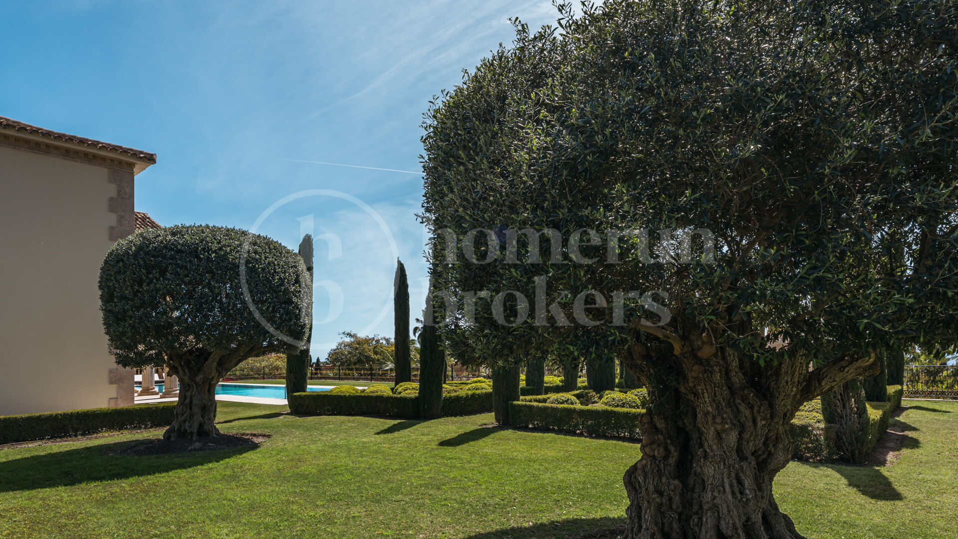 Villa Sinfonía - Lyxig neoklassisk egendom med panoramautsikt över havet i Sierra Blanca