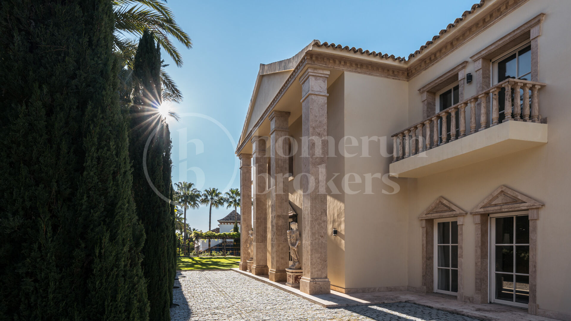 Villa Sinfonía - Lyxig neoklassisk egendom med panoramautsikt över havet i Sierra Blanca