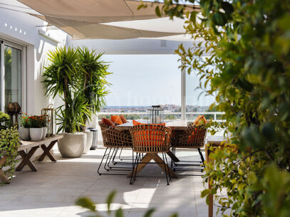 Penthouse Alcores - Frontline Golf Luxury Penthouse in Alcores del Golf