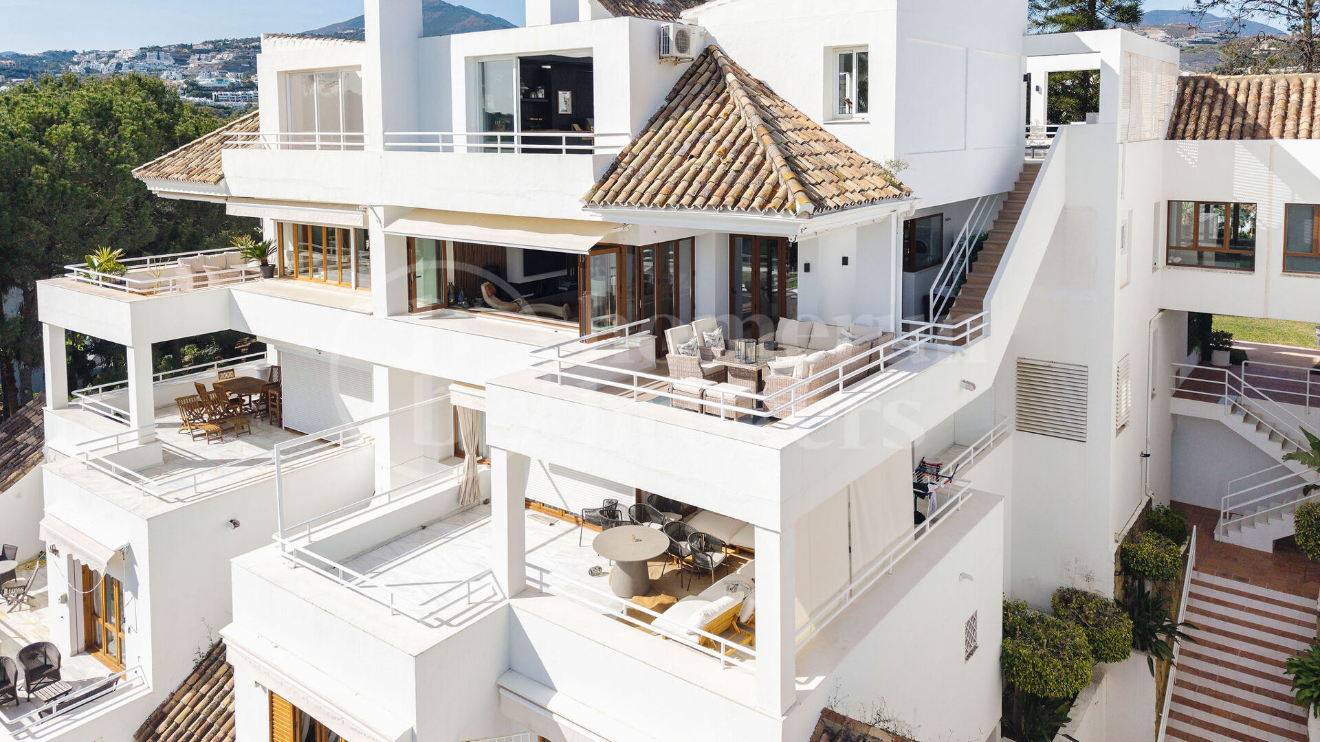 Penthouse Alcores - Frontline Golf Luxury Penthouse in Alcores del Golf