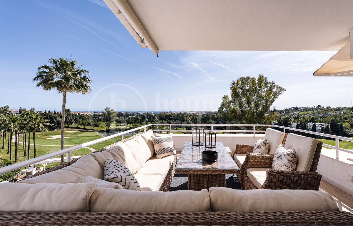 Penthouse Alcores del Golf, Nueva Andalucia