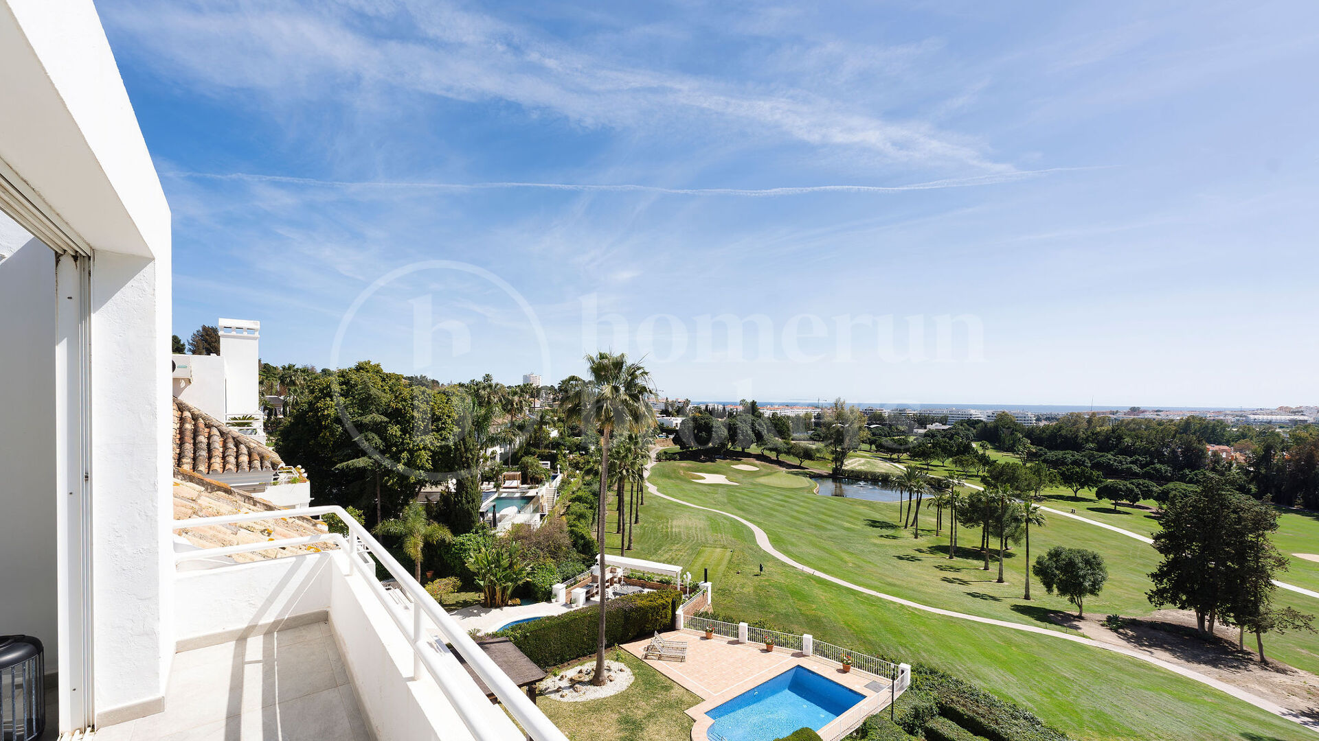 Penthouse Alcores - Frontline Golf Luxury Penthouse in Alcores del Golf