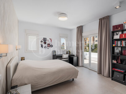 Villa Beatriz – Refined Mediterranean Living in Monte Biarritz Estepona