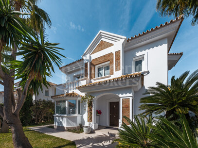 Villa Beatriz – Refined Mediterranean Living in Monte Biarritz Estepona