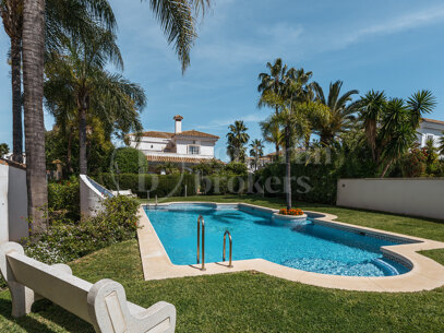 Villa Beatriz – Refined Mediterranean Living in Monte Biarritz Estepona