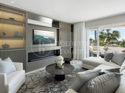 Penthouse Marismas 1 - Elegant Duplex with Sea Views in Marbella Golden Mile