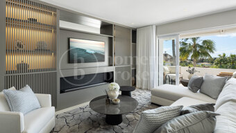 Penthouse Marismas 1 - Elegant Duplex with Sea Views in Marbella Golden Mile