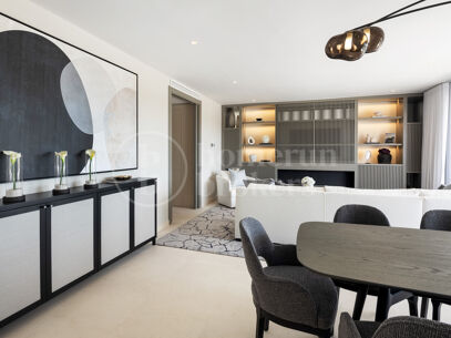Penthouse Marismas 1 - Elegant Duplex with Sea Views in Marbella Golden Mile