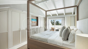 Penthouse Marismas 1 - Elegant Duplex with Sea Views in Marbella Golden Mile