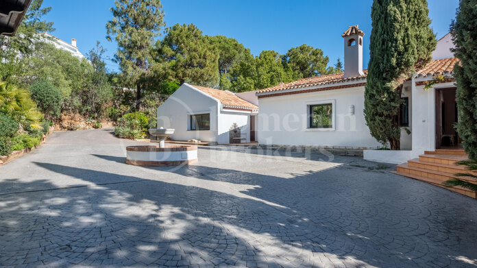 Casa Las Cañas - Andalusian classic villa in Gated Community El Madroñal