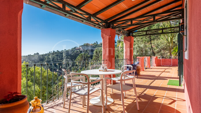 Villa La Vela - Villa with Guest House and Panoramic Views in El Madroñal, Benahavís