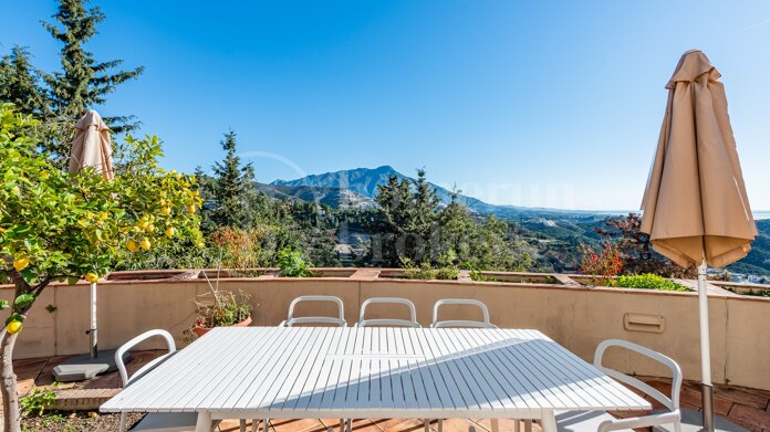 Villa La Vela - Villa with Guest House and Panoramic Views in El Madroñal, Benahavís