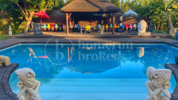 Casa Ruby - Just a Short Walk from the Beach in Casasola, Estepona