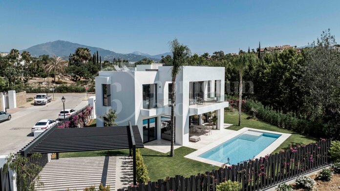 Villa Ares - Contemporary New Villa in El Campanario