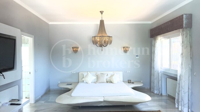Villa Buganvilla - Six Bedroom Villa In El Paraiso