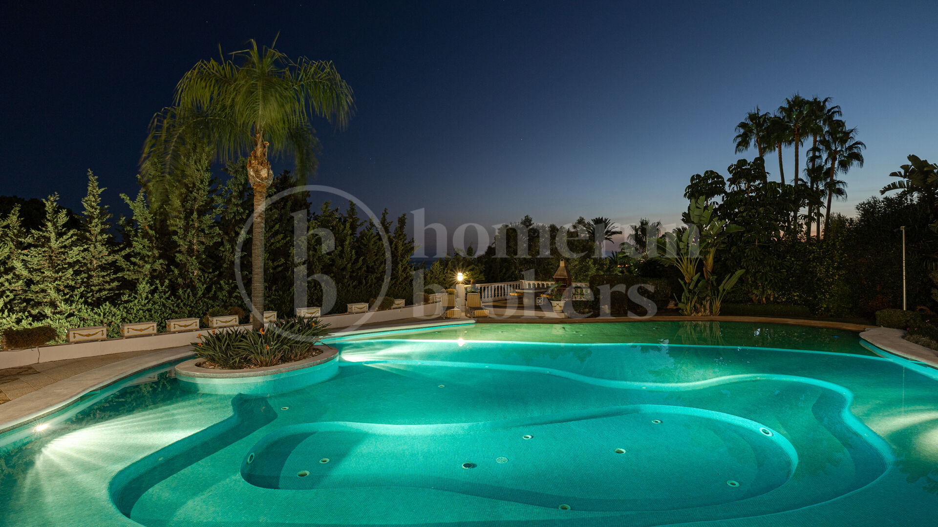 Villa Buganvilla - Six Bedroom Villa In El Paraiso