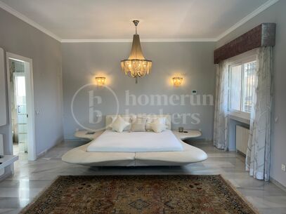 Villa Buganvilla - Six Bedroom Villa In El Paraiso
