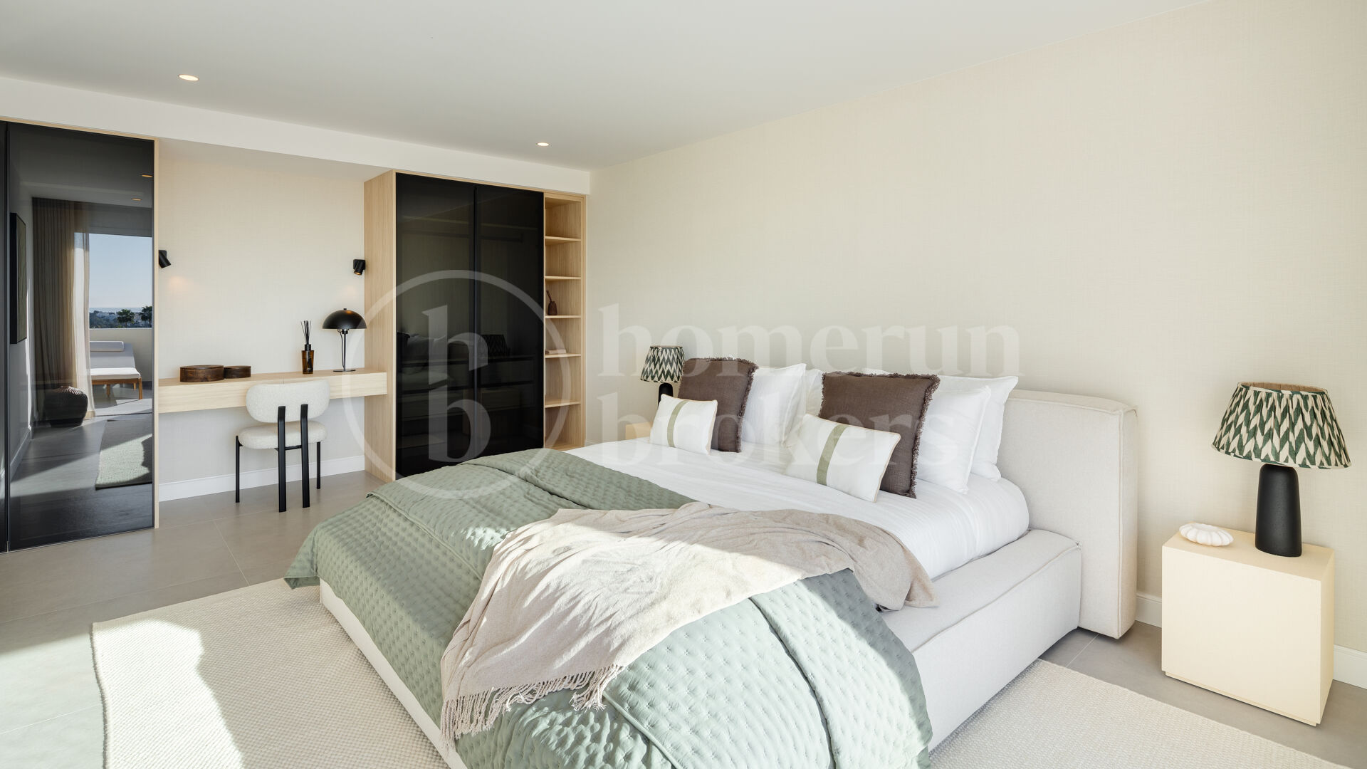 Penthouse Belvederes 23 – Sofistikerad Dubblett med Panoramavyer