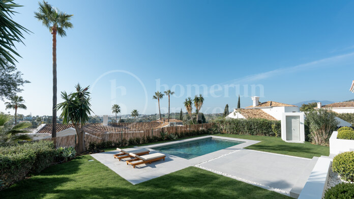 Villa Aria - with Panoramic Sea and Golf Views in Nueva Andalucía, Marbella