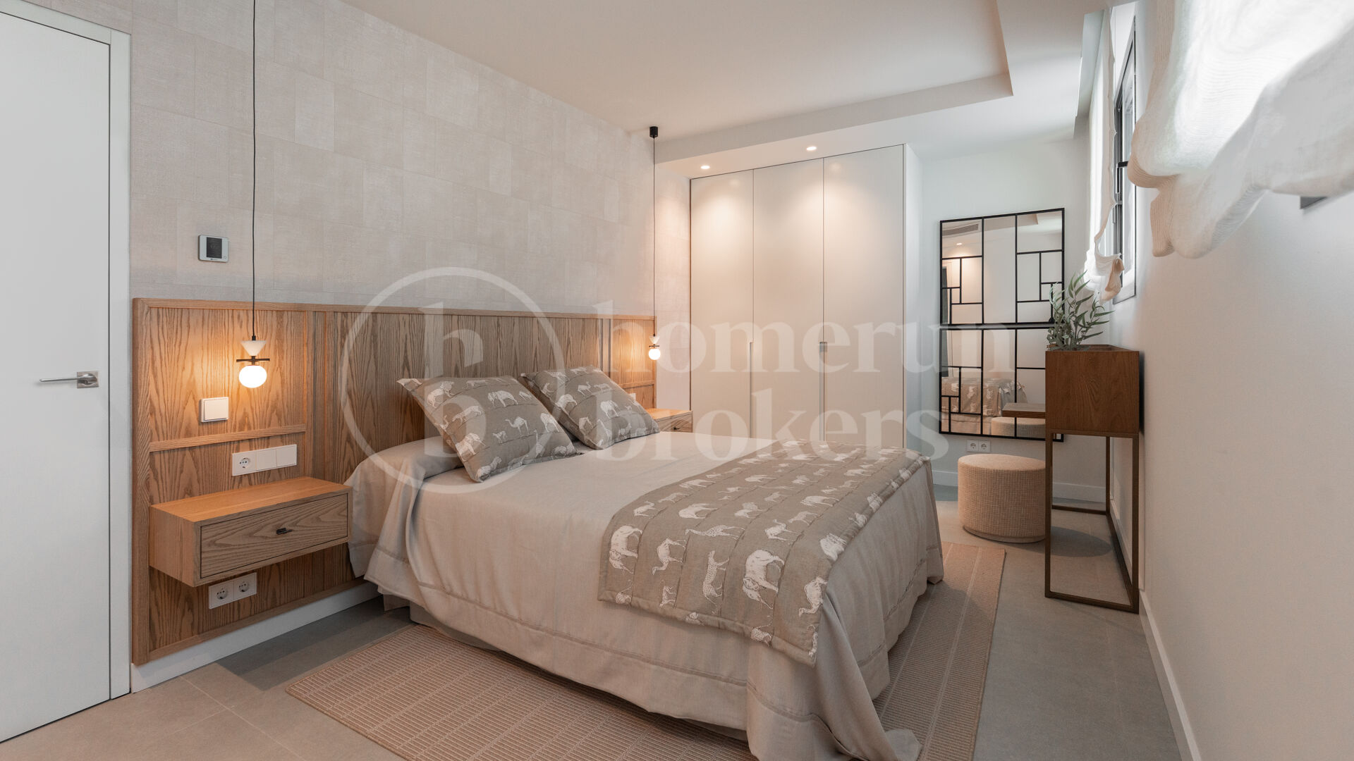 Villa Daria – Med Panoramautsikt över Hav och Golf i Nueva Andalucía, Marbella