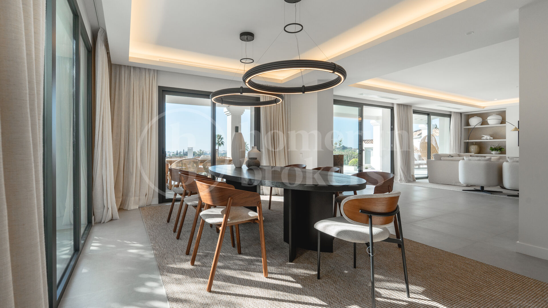 Villa Daria – Med Panoramautsikt över Hav och Golf i Nueva Andalucía, Marbella