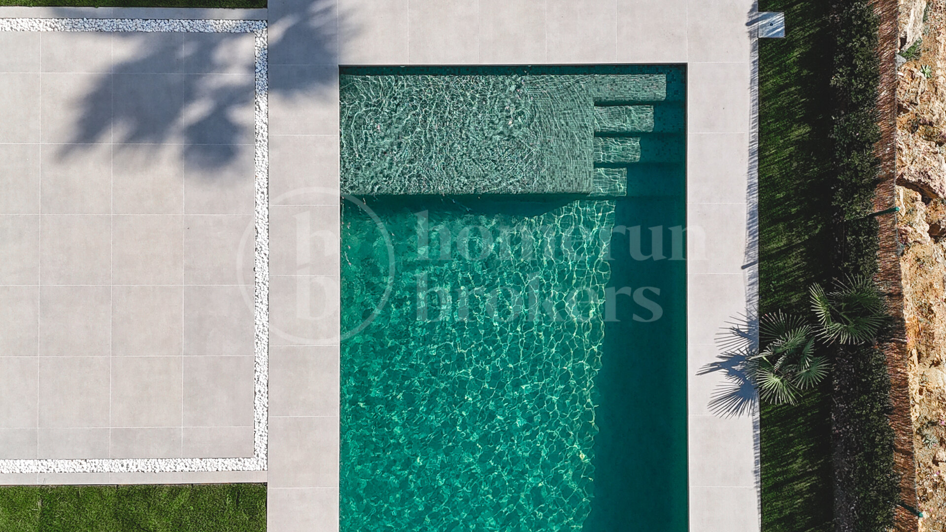 Villa Daria - with Panoramic Sea and Golf Views in Nueva Andalucía, Marbella