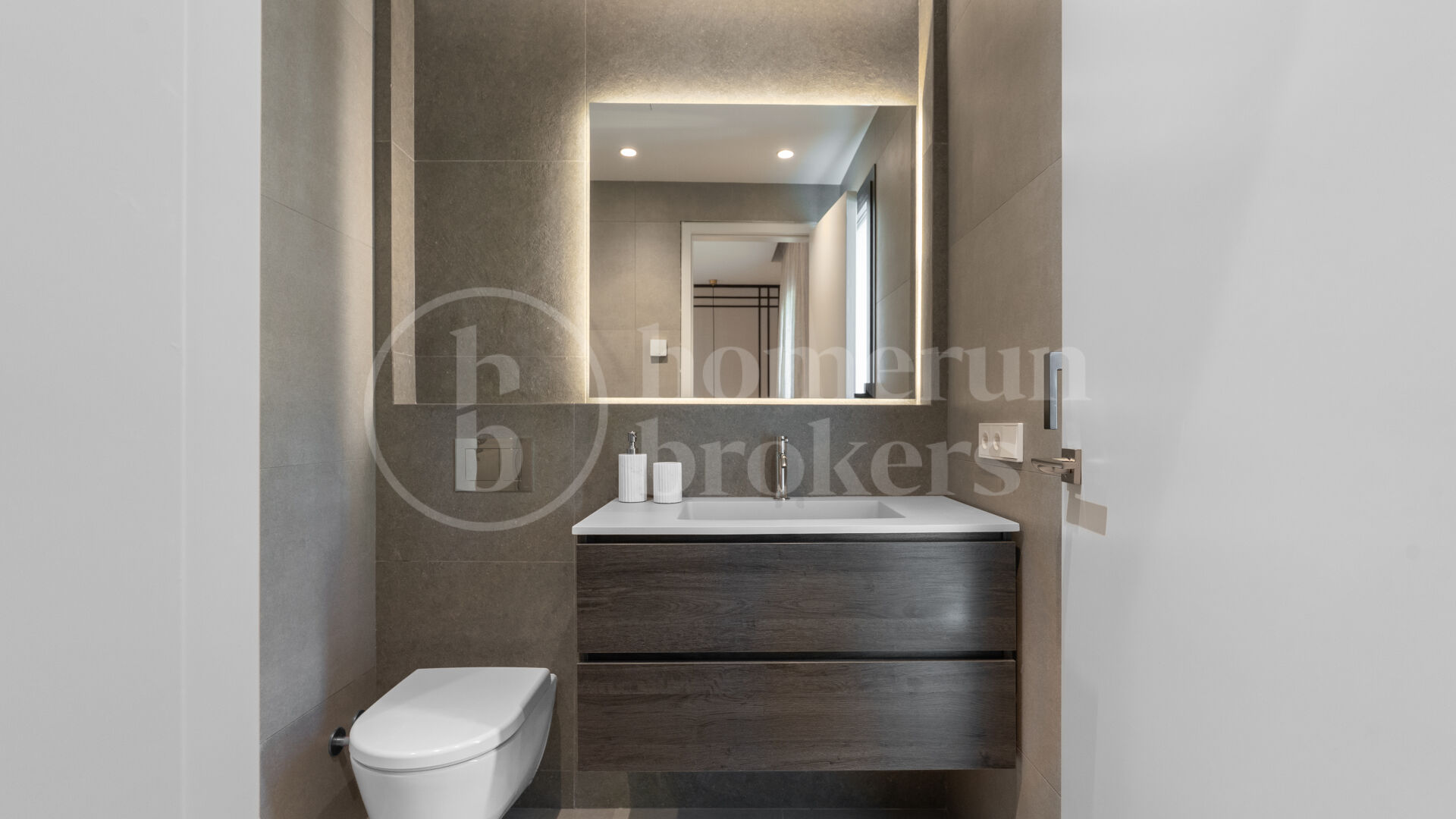 Villa Daria – Med Panoramautsikt över Hav och Golf i Nueva Andalucía, Marbella