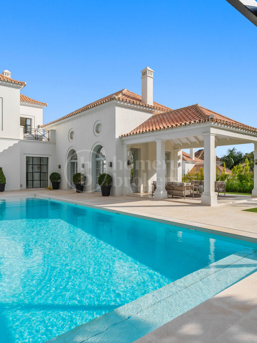 Villa Valora - Brand New Villa located in Nueva Andalucia