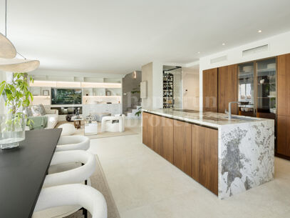 Penthouse Costa – Duplex Penthouse with Views in Nagüeles