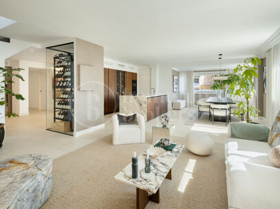 Penthouse Costa – Duplex Penthouse with Views in Nagüeles