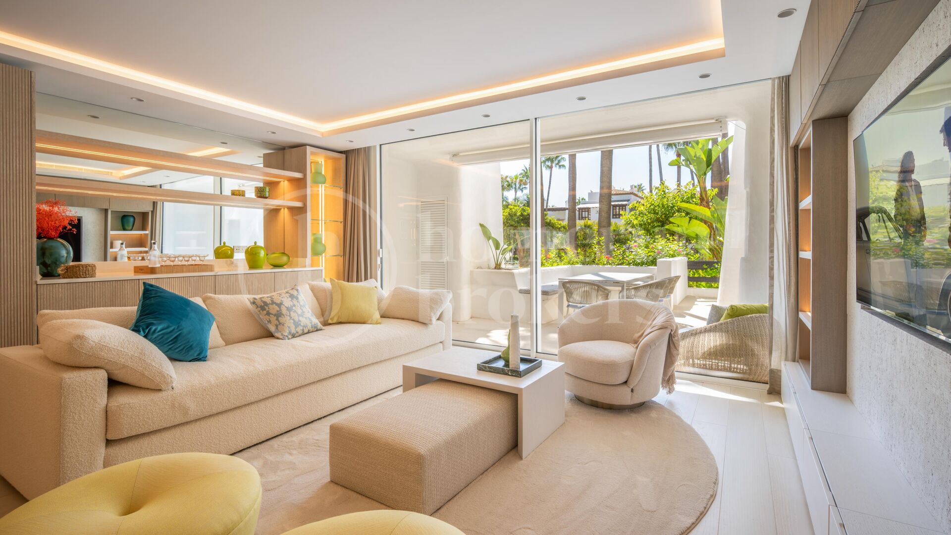 Apartment Granados 12 – Luxury Apartment in Puente Romano