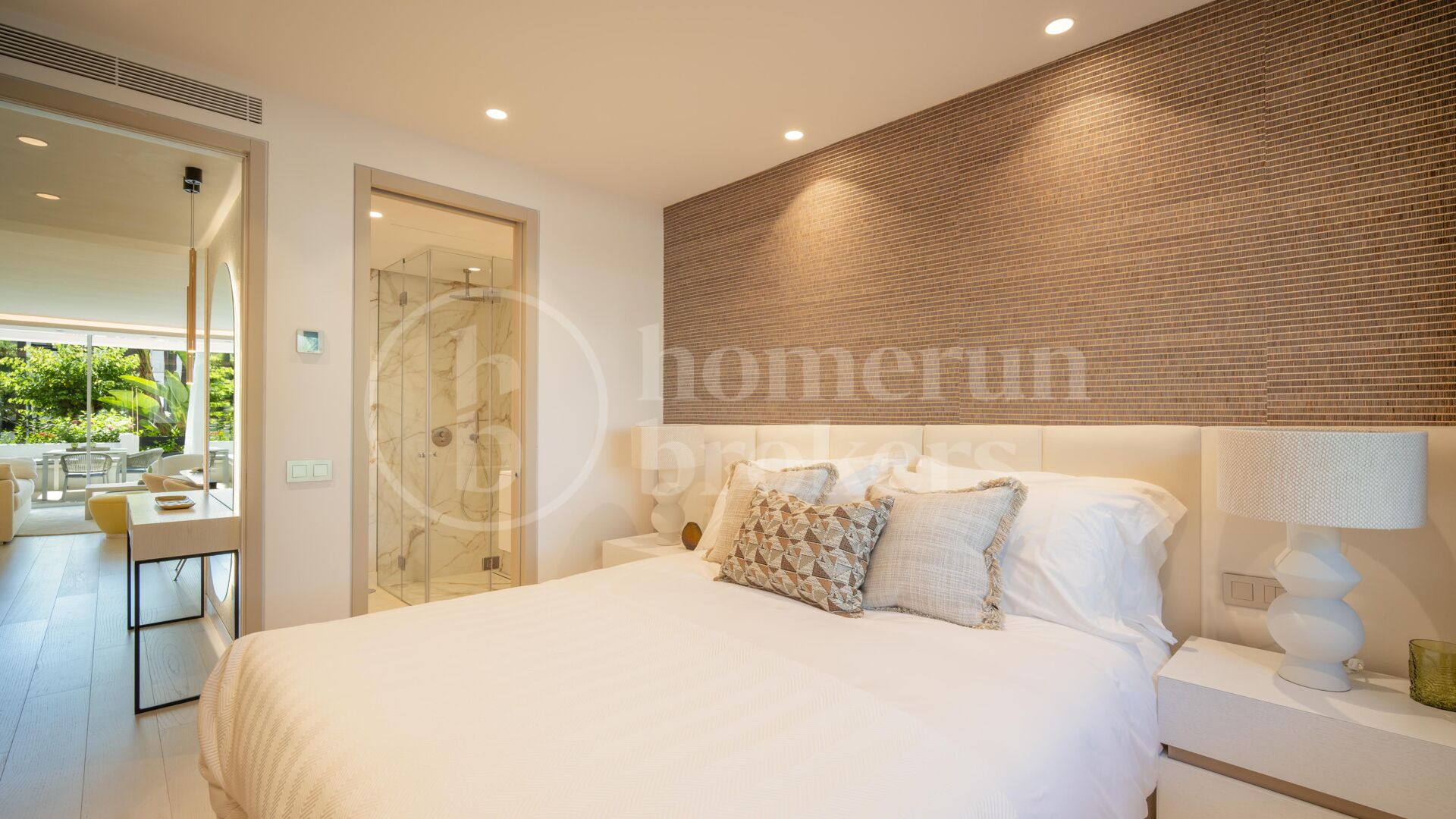 Apartment Granados 12 – Luxury Apartment in Puente Romano