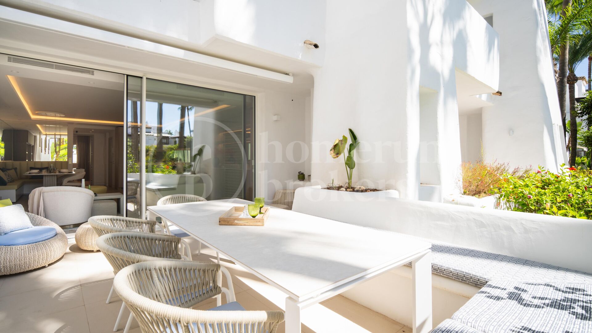 Apartment Granados 12 – Luxury Apartment in Puente Romano