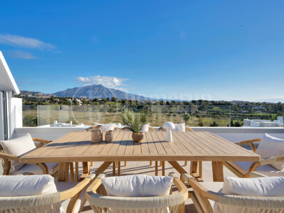 Penthouse Atalaya - Brand New and Panoramic Sea Views in Atalaya