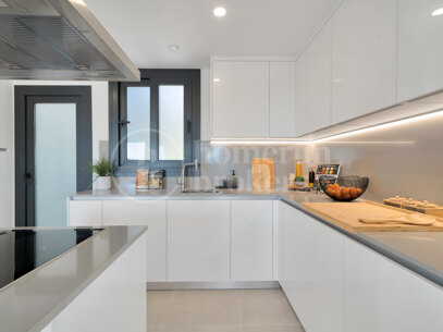Penthouse Atalaya - Brand New and Panoramic Sea Views in Atalaya
