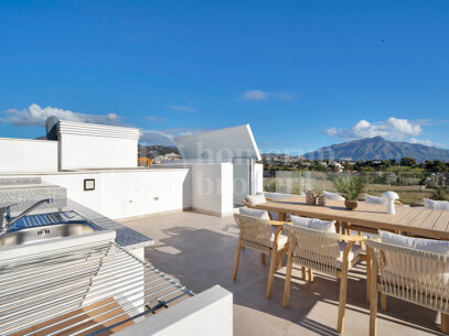 Penthouse Atalaya - Brand New and Panoramic Sea Views in Atalaya