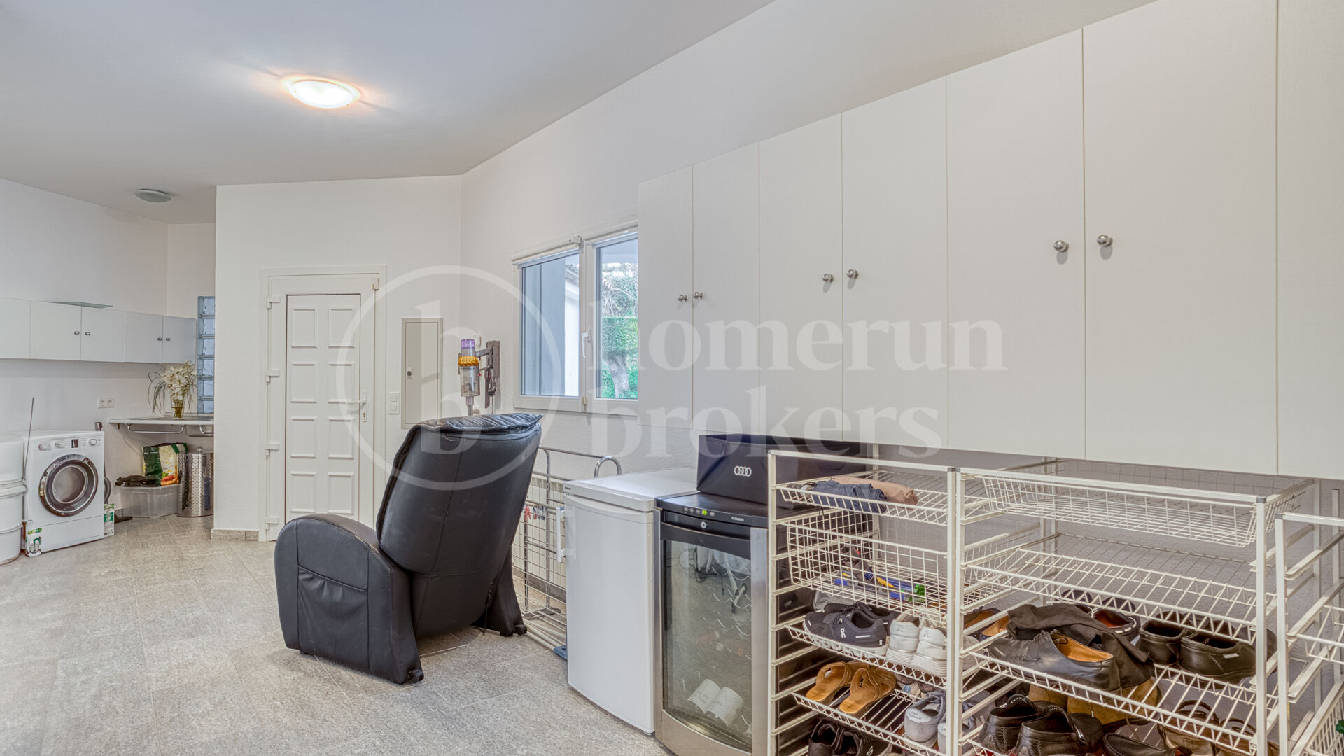 Casa Olivo – Stilren Villa med Självständig Studio i Marbella Öst