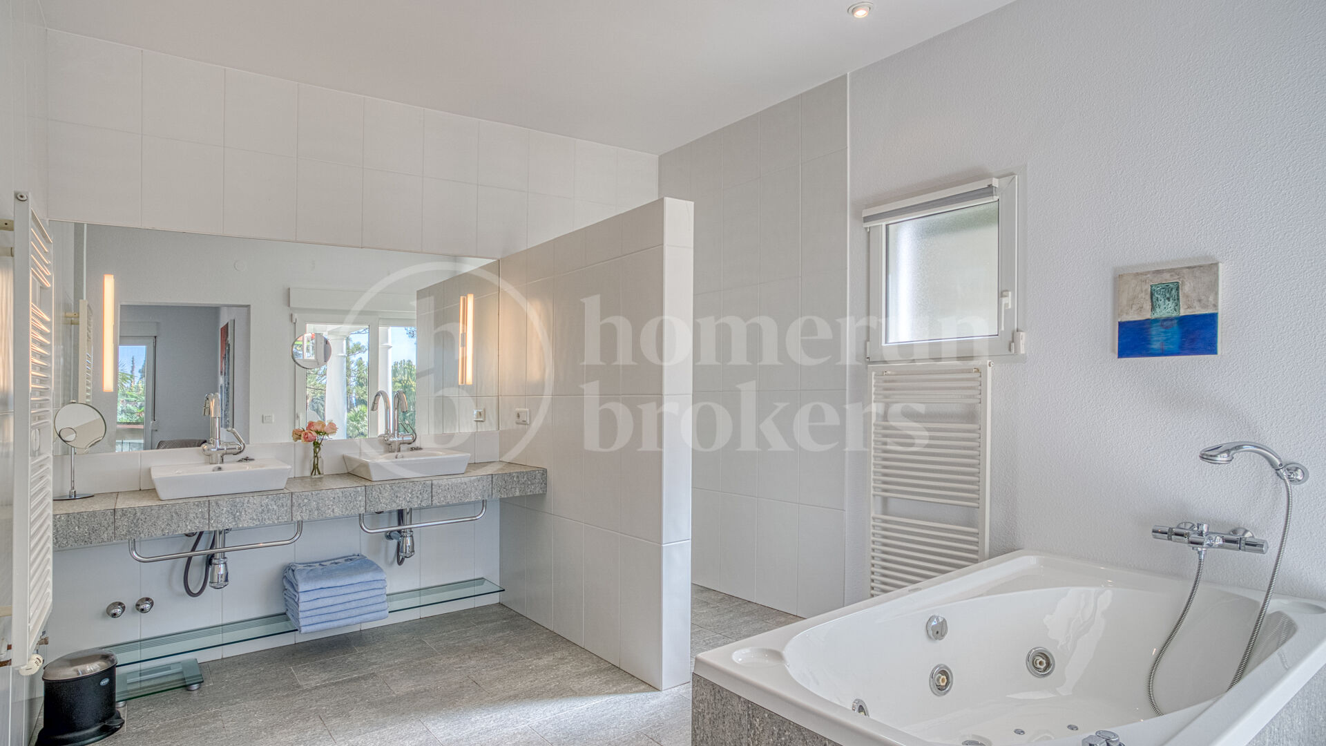 Casa Olivo – Stilren Villa med Självständig Studio i Marbella Öst