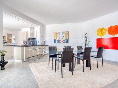 Casa Olivo – Stilren Villa med Självständig Studio i Marbella Öst