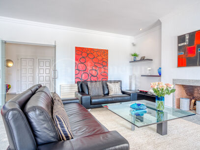 Casa Olivo – Stilren Villa med Självständig Studio i Marbella Öst