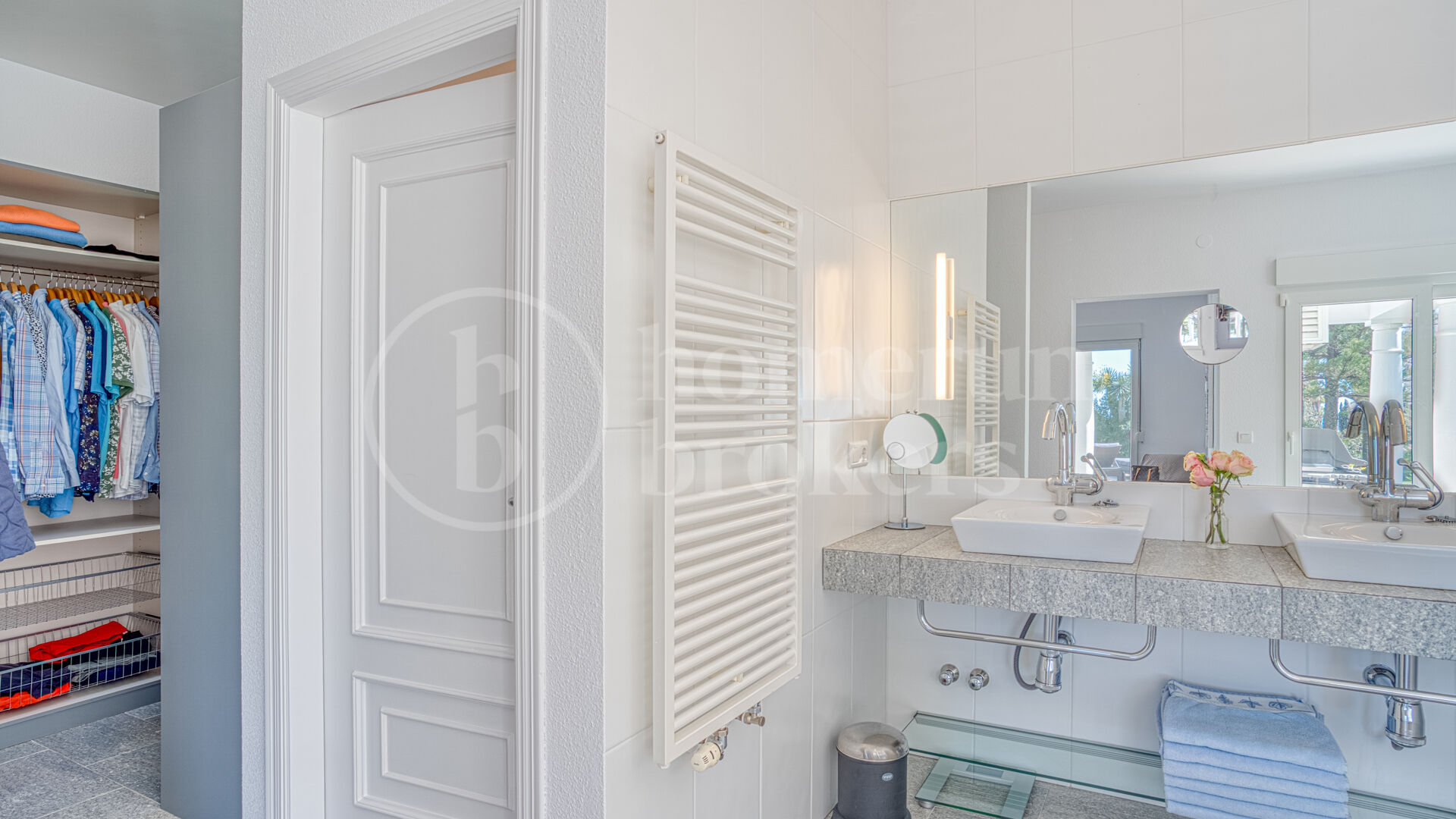 Casa Olivo – Stilren Villa med Självständig Studio i Marbella Öst
