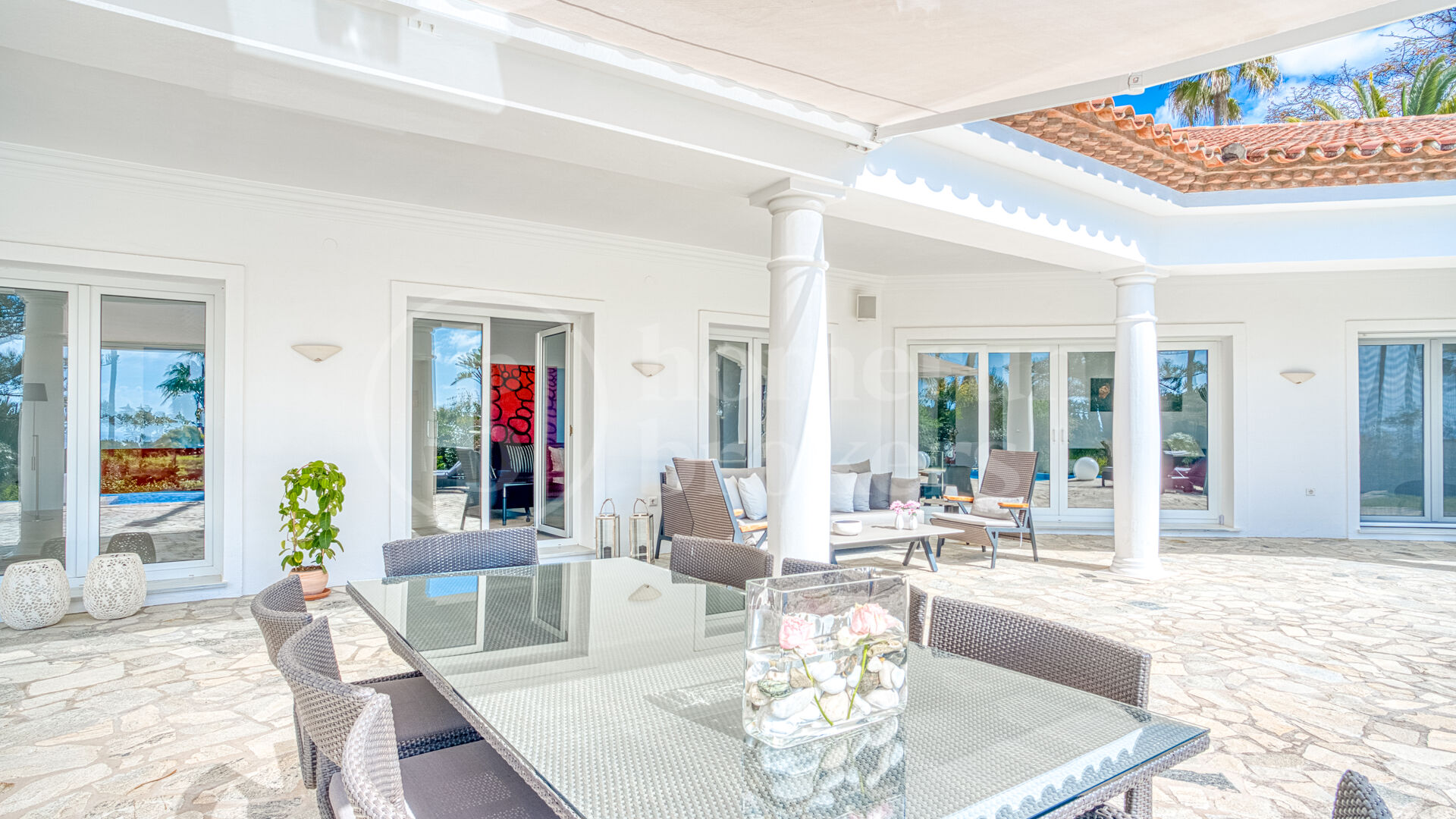 Casa Olivo – Stilren Villa med Självständig Studio i Marbella Öst