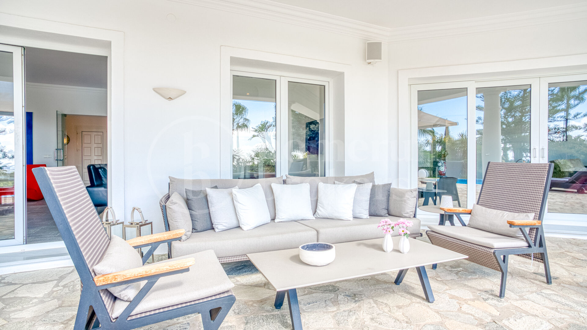 Casa Olivo – Stilren Villa med Självständig Studio i Marbella Öst