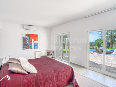Casa Olivo – Stilren Villa med Självständig Studio i Marbella Öst