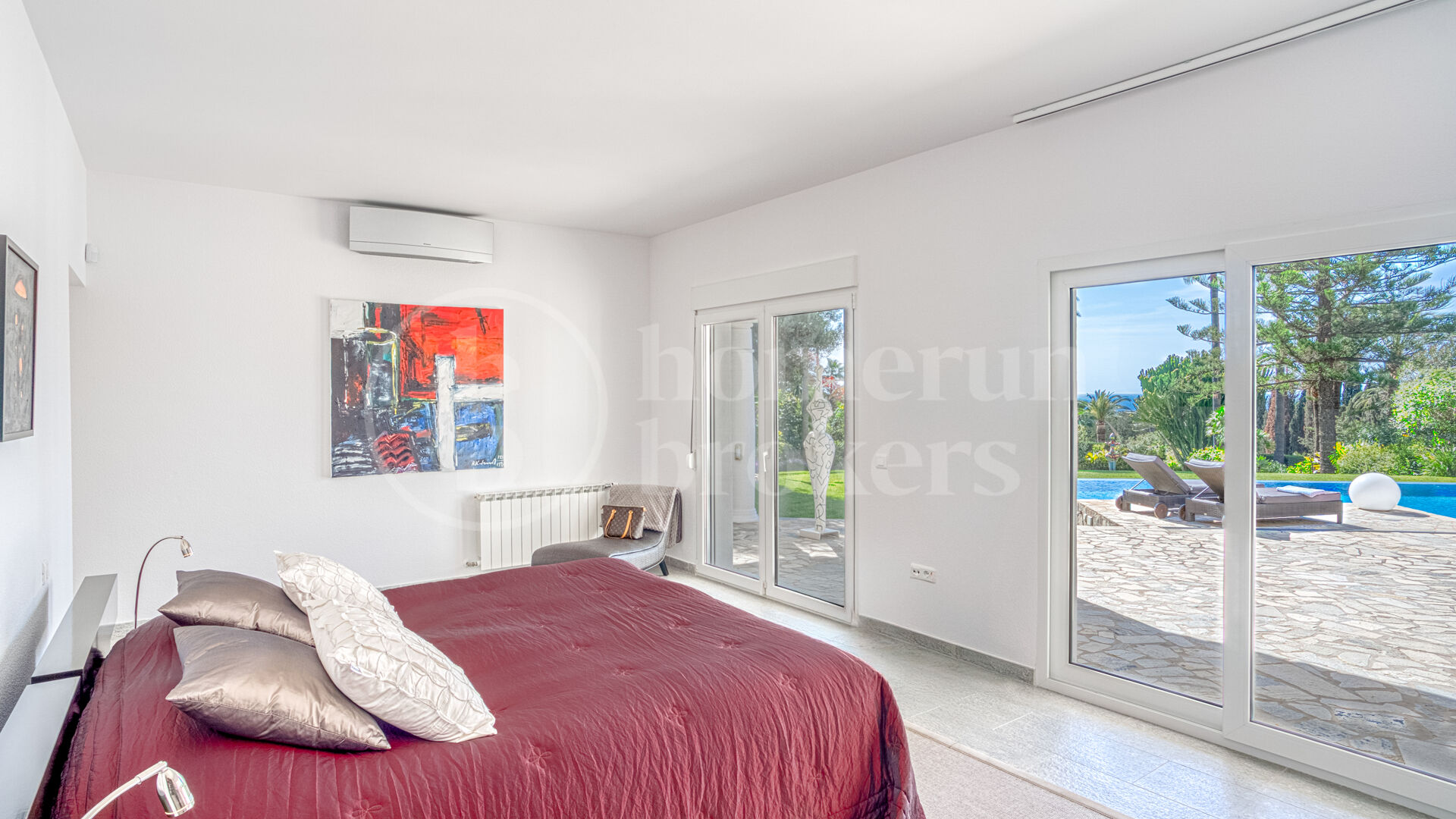 Casa Olivo – Stilren Villa med Självständig Studio i Marbella Öst