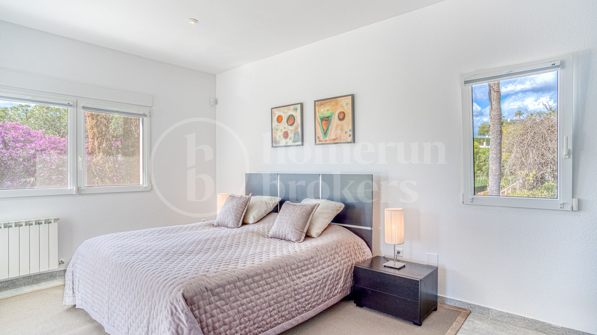 Casa Olivo – Stilren Villa med Självständig Studio i Marbella Öst