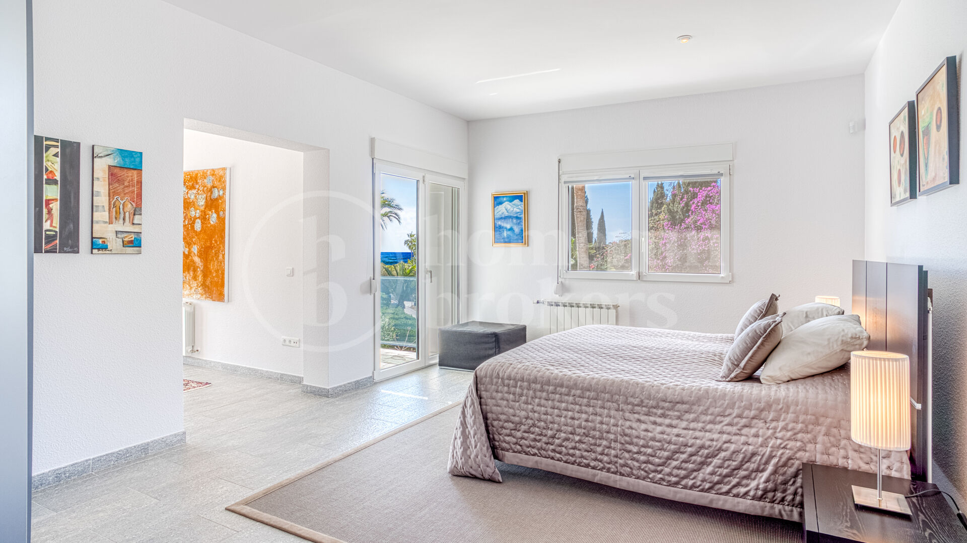 Casa Olivo – Stilren Villa med Självständig Studio i Marbella Öst